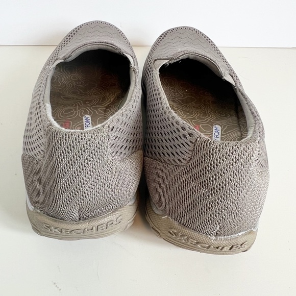 Skechers Reggae Fest Willows Comfort Shoes Size 7.5 Relaxed Fit Taupe Tan - Picture 6 of 9